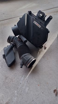 2015 Hyundai Genesis Stock Air Intake