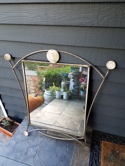 Decorative mirror