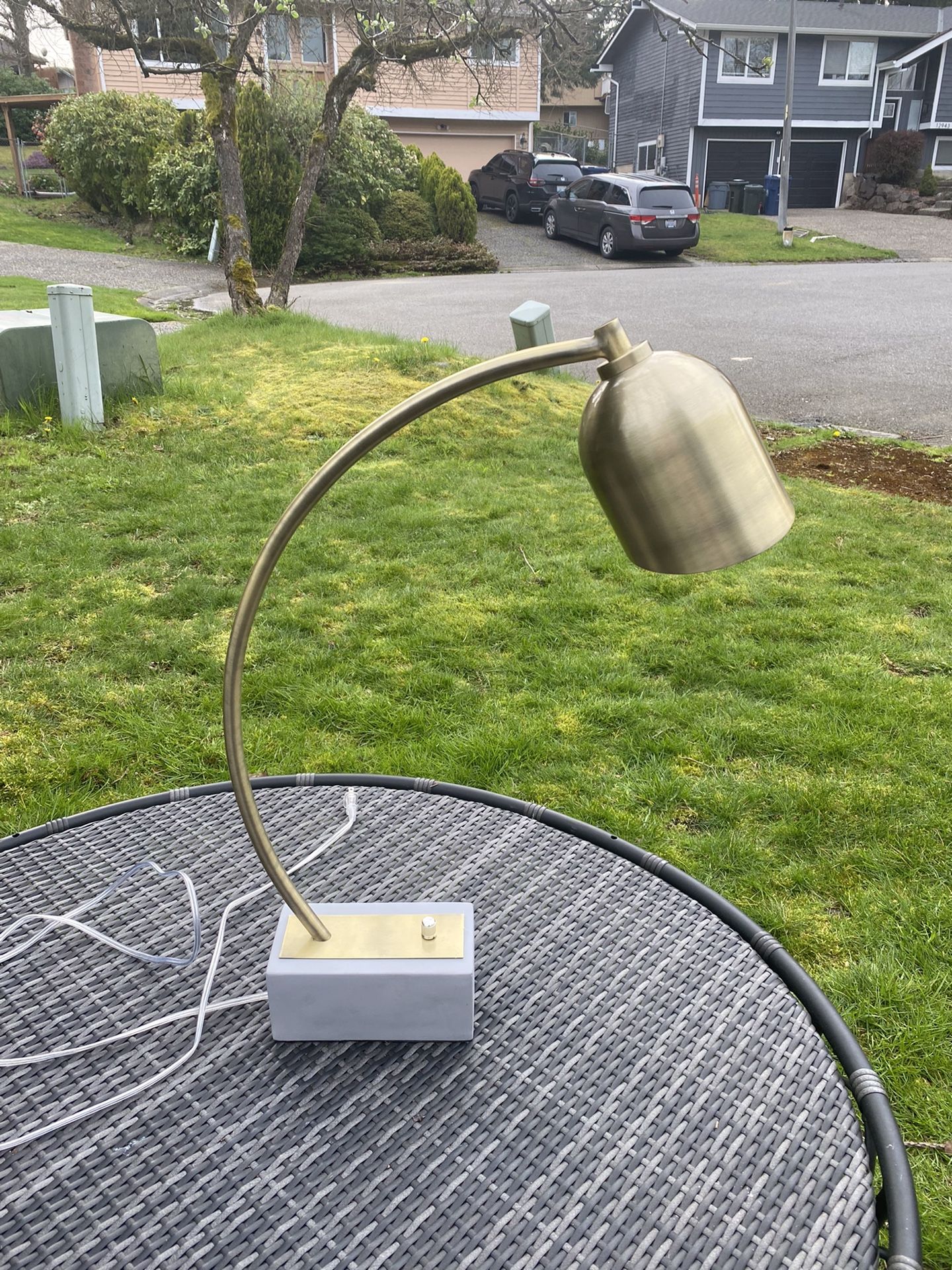 Modern Arc Desk Lamp