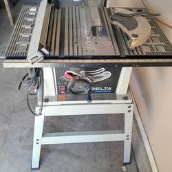 Delta shopmaster table saw