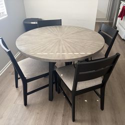 round table with chairs