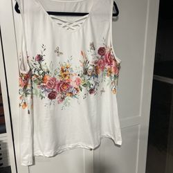 Sleeveless White With Flowers Semi V neck Blouse Size 3XL