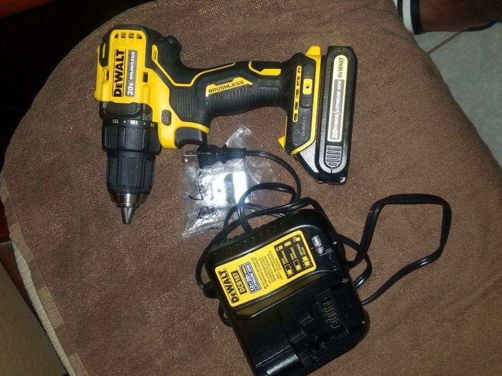 Dewalt 20v Max Brushless Drill With One 20vmax Battery And Charger