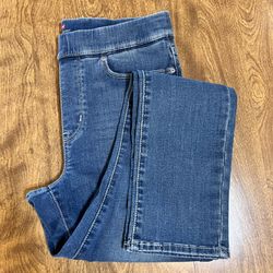 Levi’s NWOT Pull On Skinny Jeggings medium Wash Denim Jeans size 8
