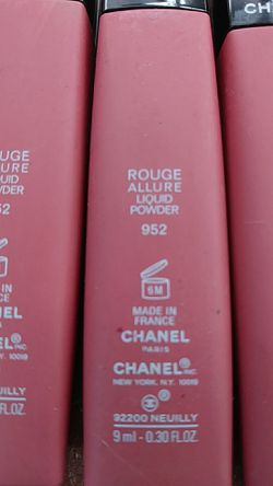 Chanel Rouge Allure Liquid Powder #952 for Sale in Los Angeles, CA