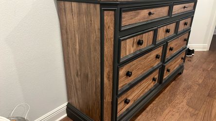Solid Wood Dresser (Moving Sale Lake Nona)