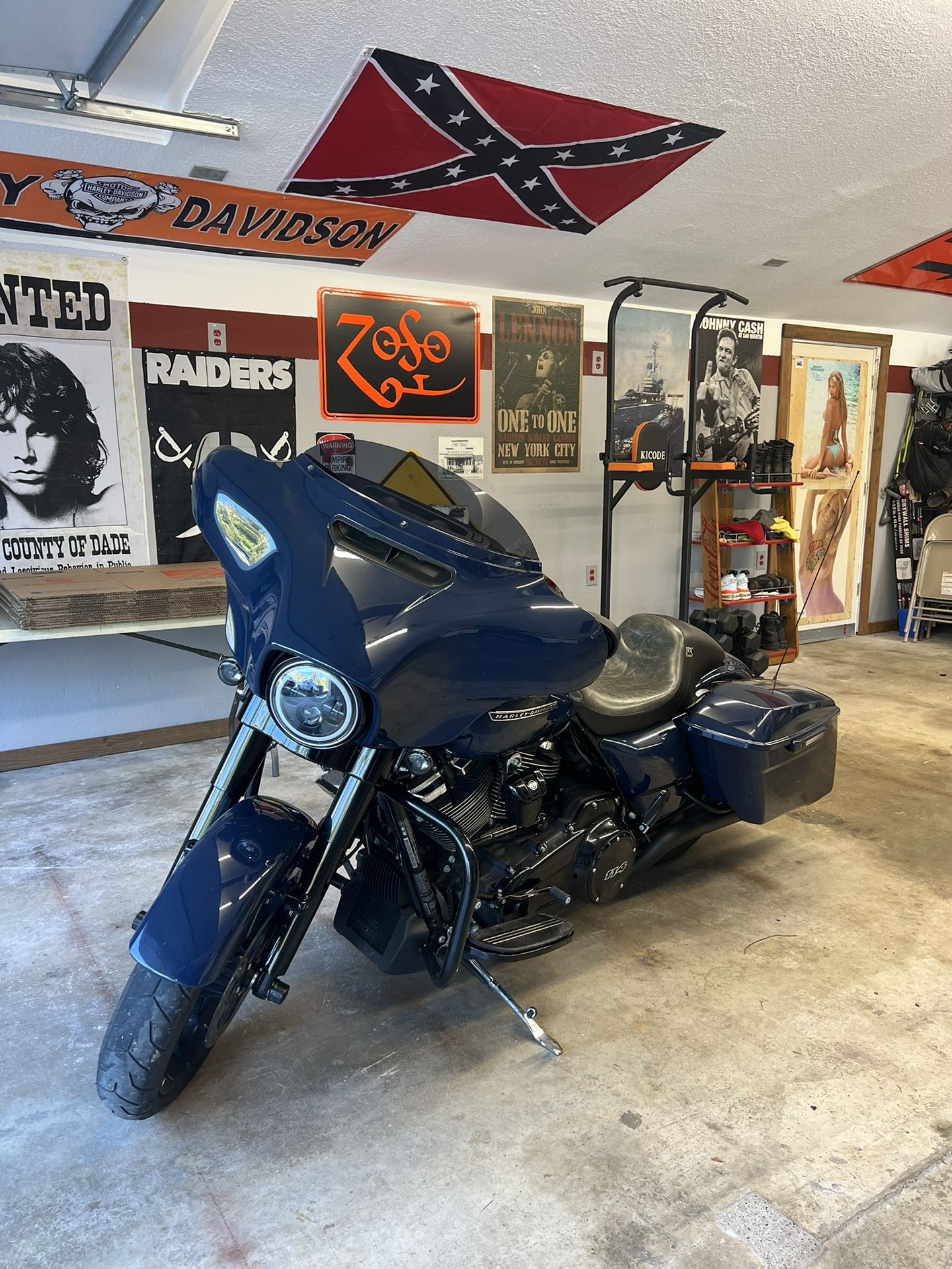 Harley Davidson Motor Cycle 2019 