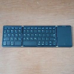 Foldable Keyboard with Trackpad
