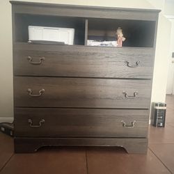 TV Stand With Drawers