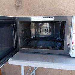 LG Microwave Good Condition 