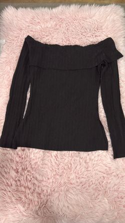 Black Ribbed Off-Shoulder Long Sleeve Top (small)