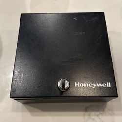 Honeywell Small Safe