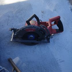 Fuel Brushless Skill Saw