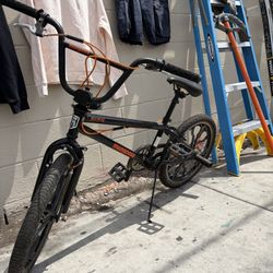 Mongoose Rebel Bmx Bike 