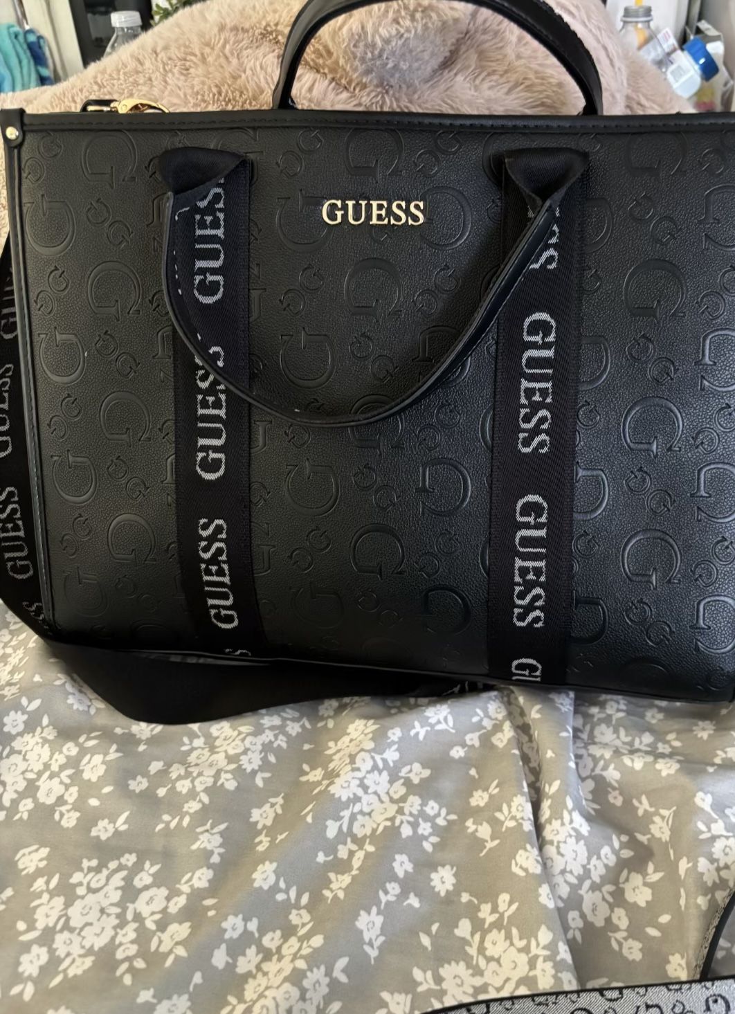 Guess Tote