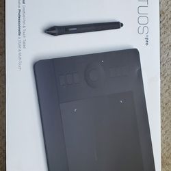 Intuos Pro Pen And Touch Tablet Small PTH451