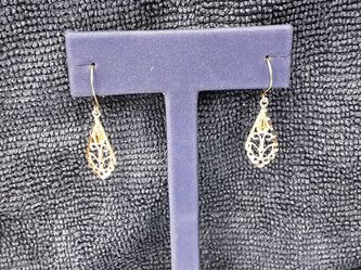 Earrings - Yellow Gold 10k (.417) 1.1 grams