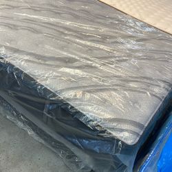 Cal King Mattress Sale 💕 ( Sealy Posture-Pedic Pillow Top Plush)