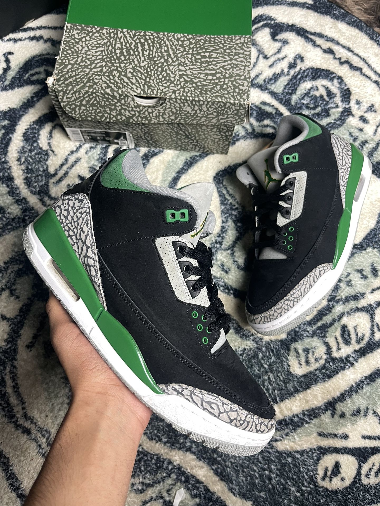 Jordan 3 Retro Pine Green 9.5 Men 