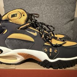 🚨Do Not Wear🚨NEW Rare Vintage 90s NIKE Air Aftermath Mid OG Trail Hiking KOREA