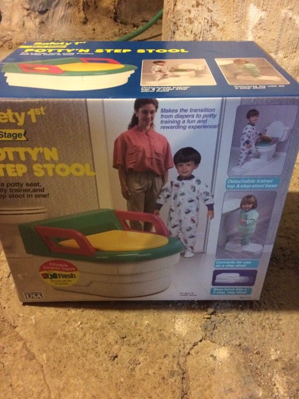 Potty'n step stool new