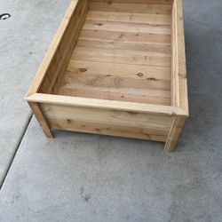 Cedar Planter
