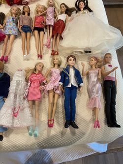Make Your 10 Set Barbie Size Dolls for Sale in Phoenix AZ OfferUp