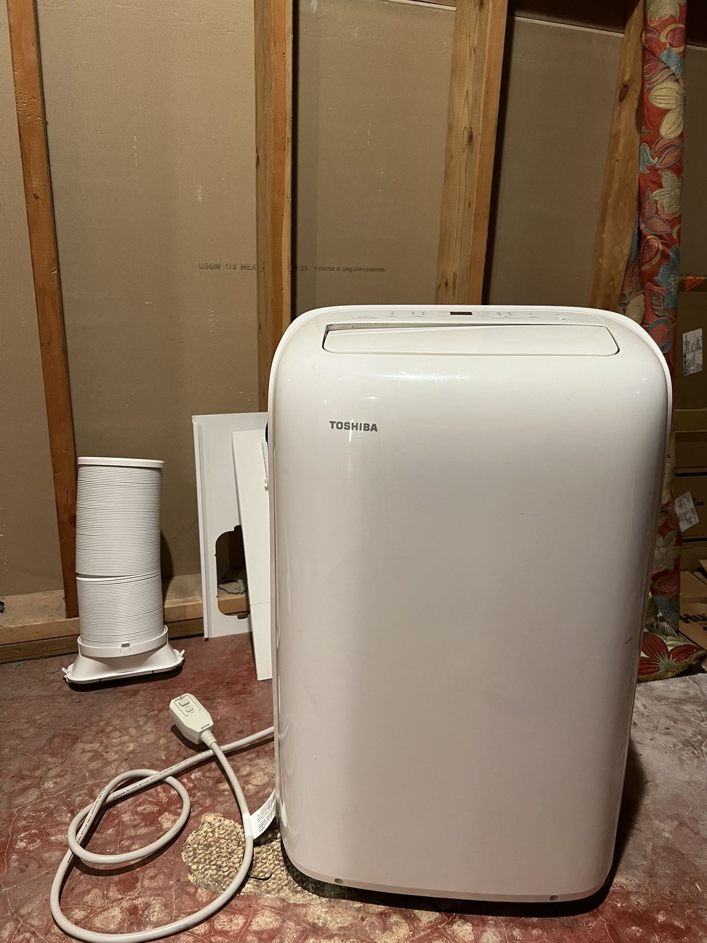 Portable Air Conditioner Toshiba 12000 BTU