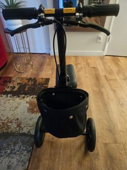 Knee scooter