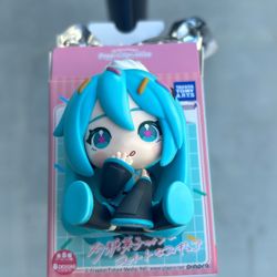 Hatsune Miku Poppin’ Sprinkles Figure