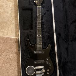 Sysonic Electric Guitar W/case  Best Offer 
