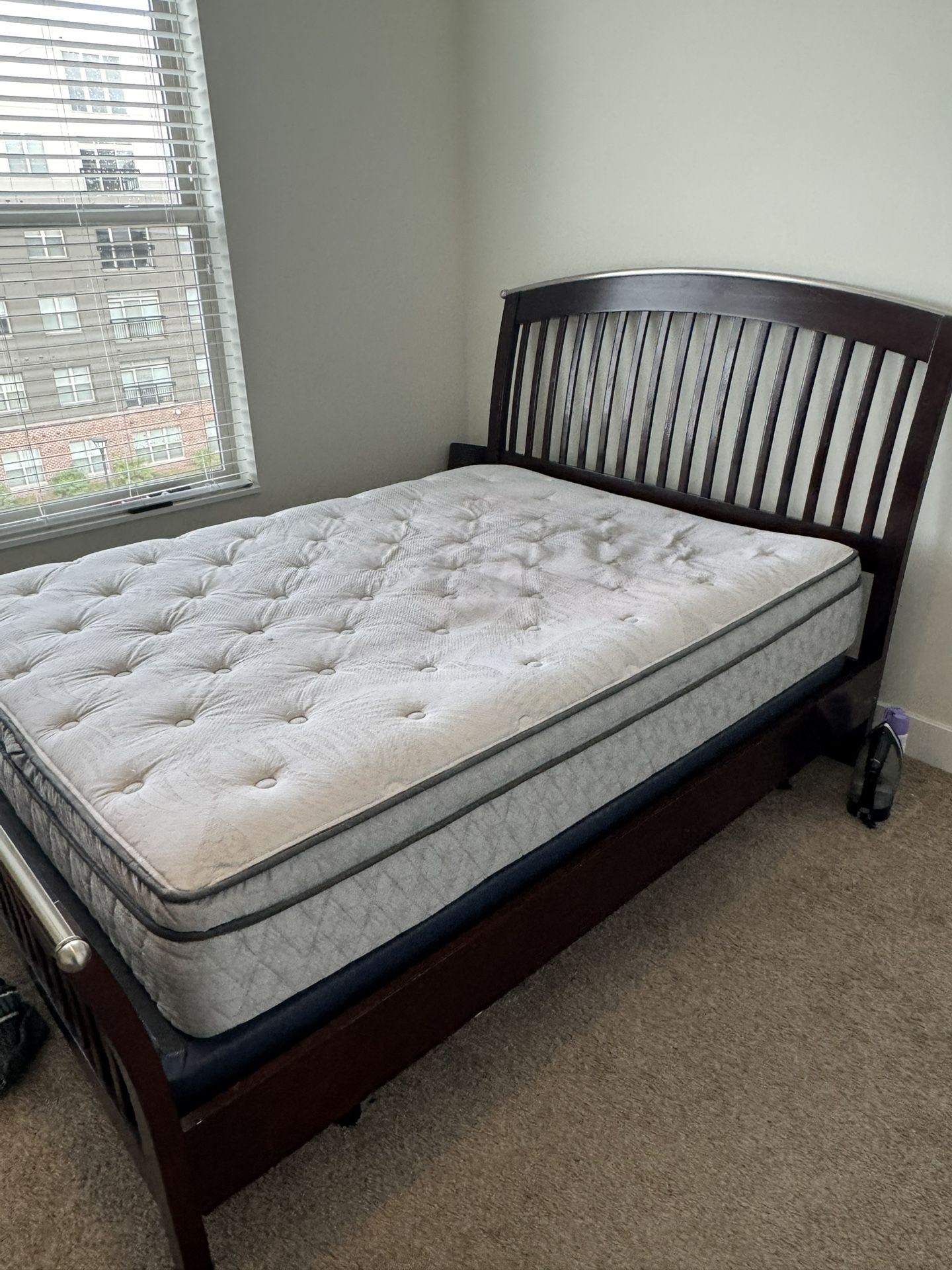Bed Frame With Queen Mattress