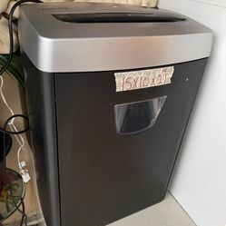 Excellent Condition Shreddeds