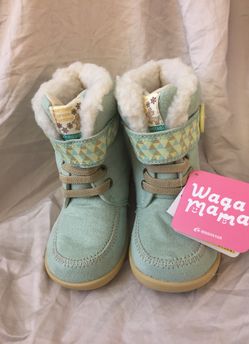 Child size warm winter boots