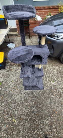 CAT TREE HOUSE