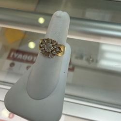 Ring 14k, W Diamonds, 5.4grms