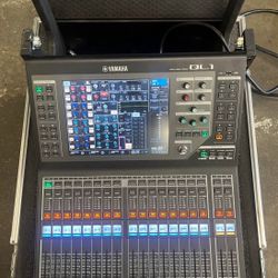 Yamaha QL1 Digital Mixer