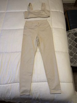 Cream Old navy set bottoms size small top size medium