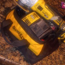 Dewalt Grinder With Battery And Charger 
