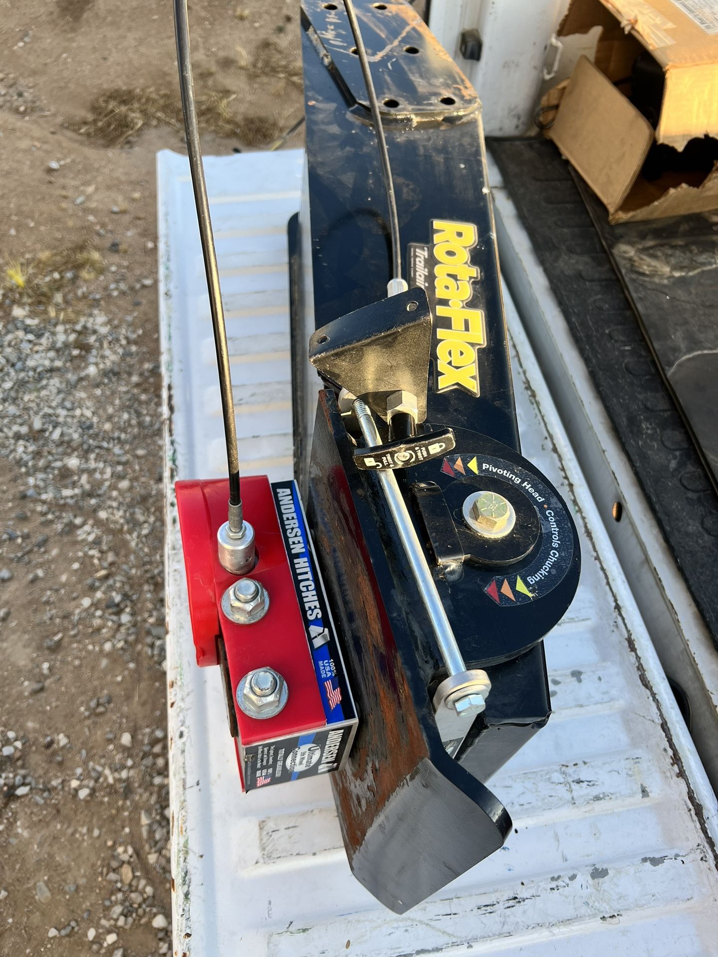 Andersen 5th Wheel Hitch + Rota Flex Pin Box for Sale in Hesperia, CA