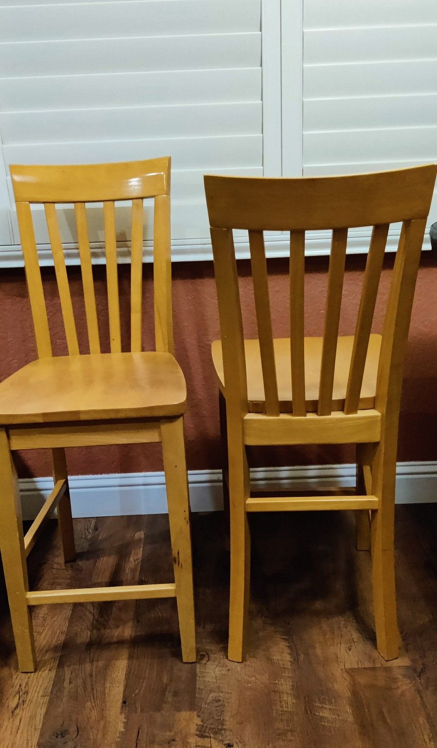 2 Counter Height Stools