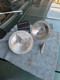 5.75" 5 3/4 Inch Headlights With LED bulbs Set of 4