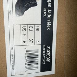 Jadon Crushed Velvet Dr Martens