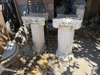 Roman garden pillars