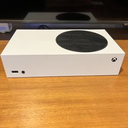 Xbox Series S With Controller