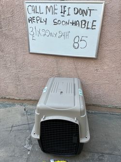 Plastic Dog Travel Crate 31x22x24