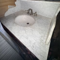 Sink With Vanity 