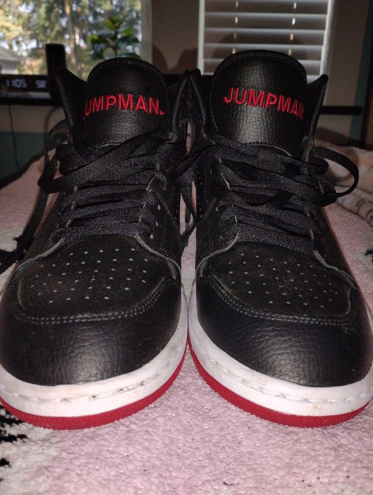 Nike Air JORDANS Jumpman Shoes 10.5