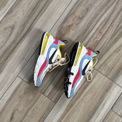 Nike Air Max 270 React Sneakers Size 7