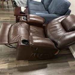 Reclining chair with powerlift